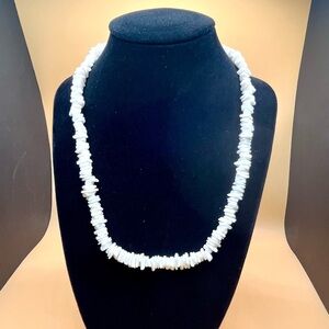 Vintage Mother of Pearl Chip Bead Necklace Screw Barrel Clasp 1970s
